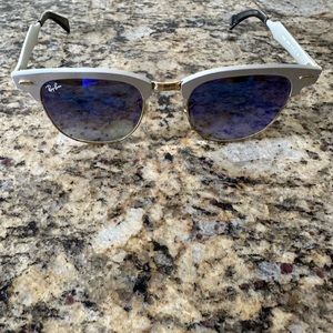 RAY-BAN CLUBMASTER ALUMINUM FLASH LENSES GRADIENT SILVER, BLUE LENSES - RB3507